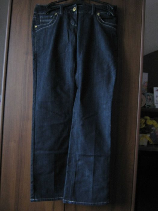 Джинсы boot-cut  длинные