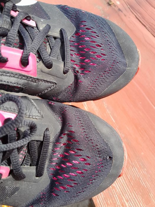 Czarno różowe buty Nike trofushion Run 37.5