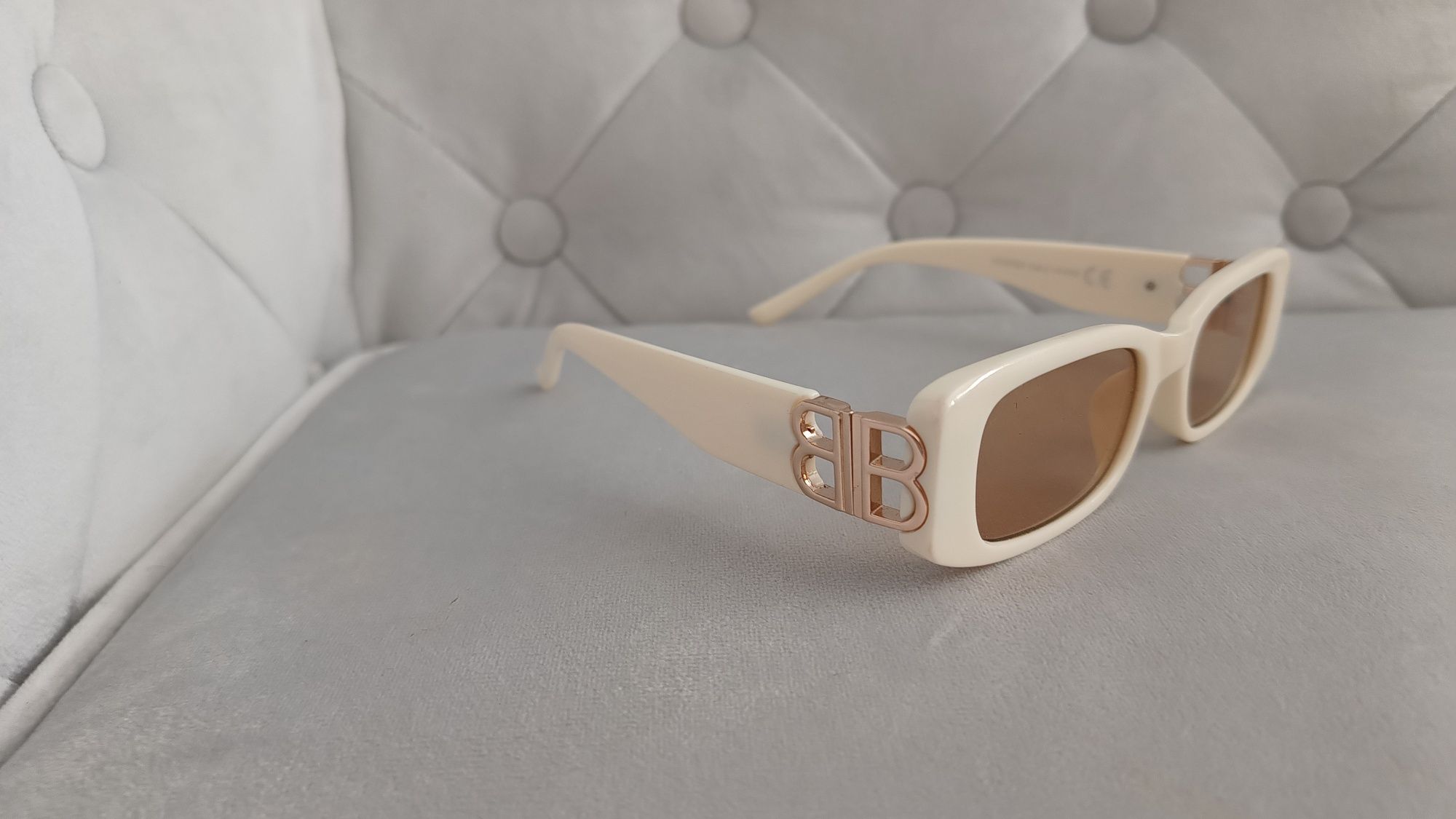 Balmain okulary przeciwsłoneczne BB ZLOTE białe ecru