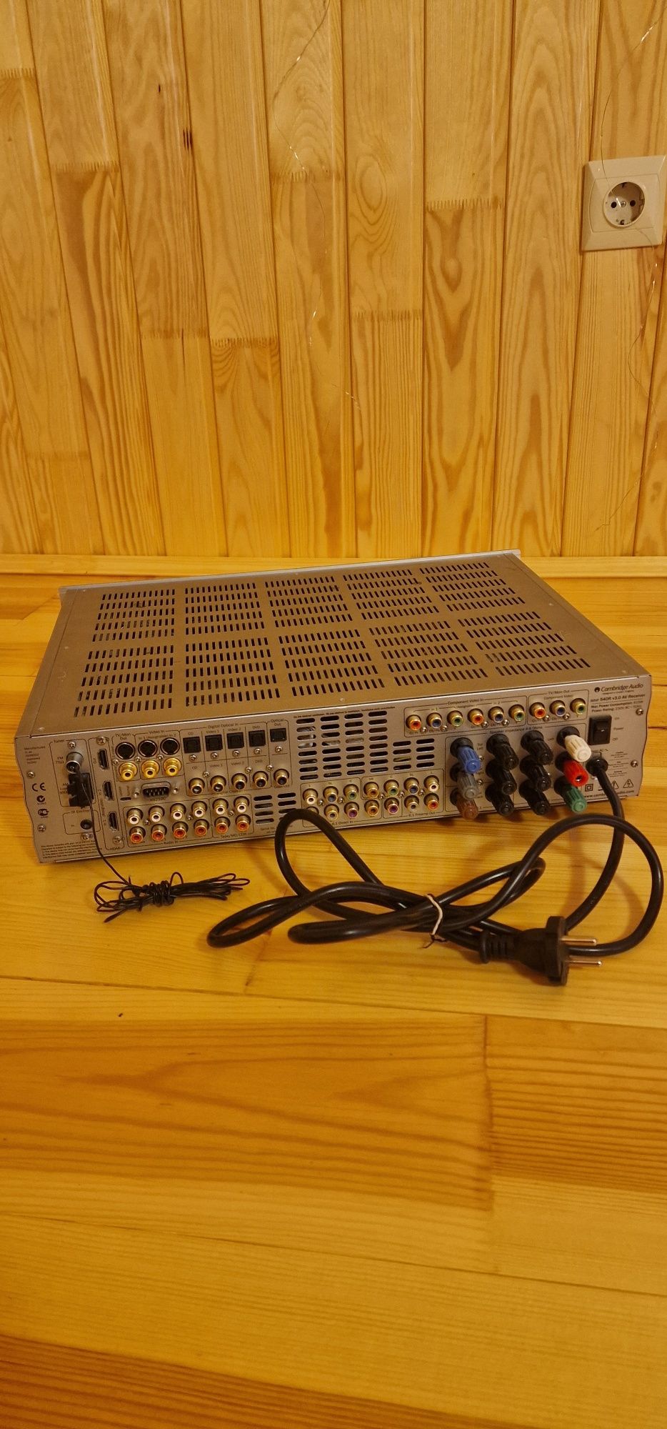 Ресивер  Cambridge Audio azur 540R v3.0