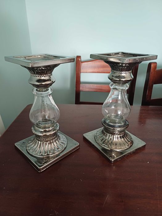 Par de Castiçais da Gato Preto mais Velas