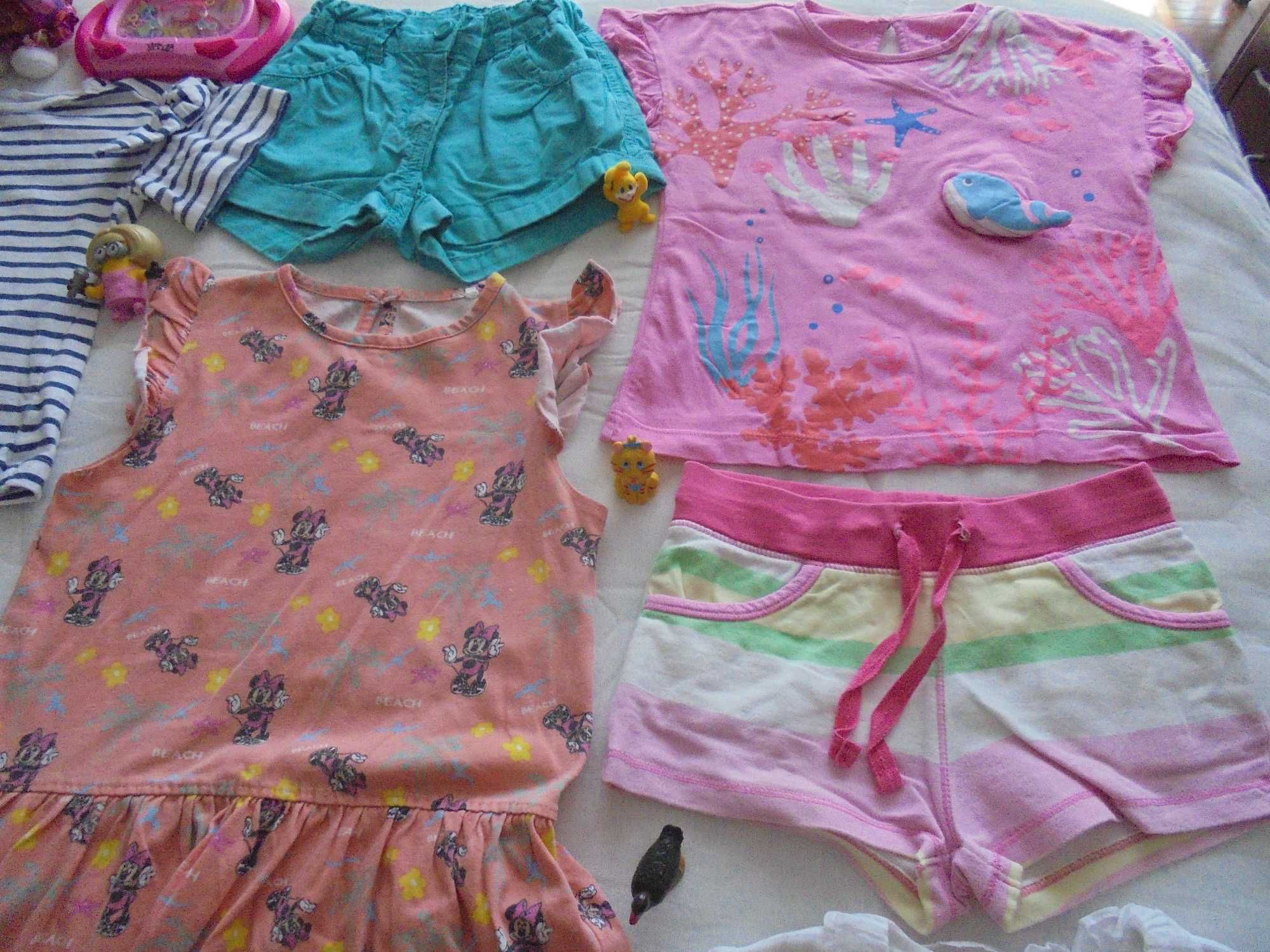 lote de roupa de menina as sapatilhas