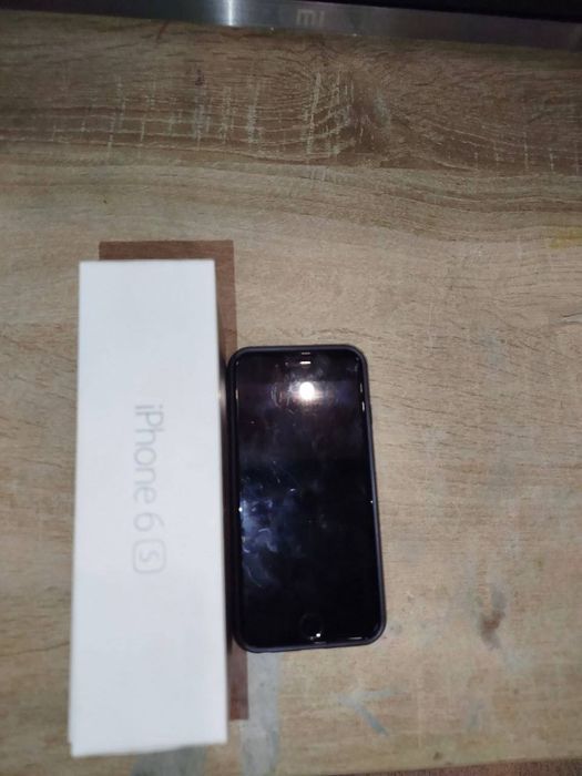 Продам iphone 6s 32gb