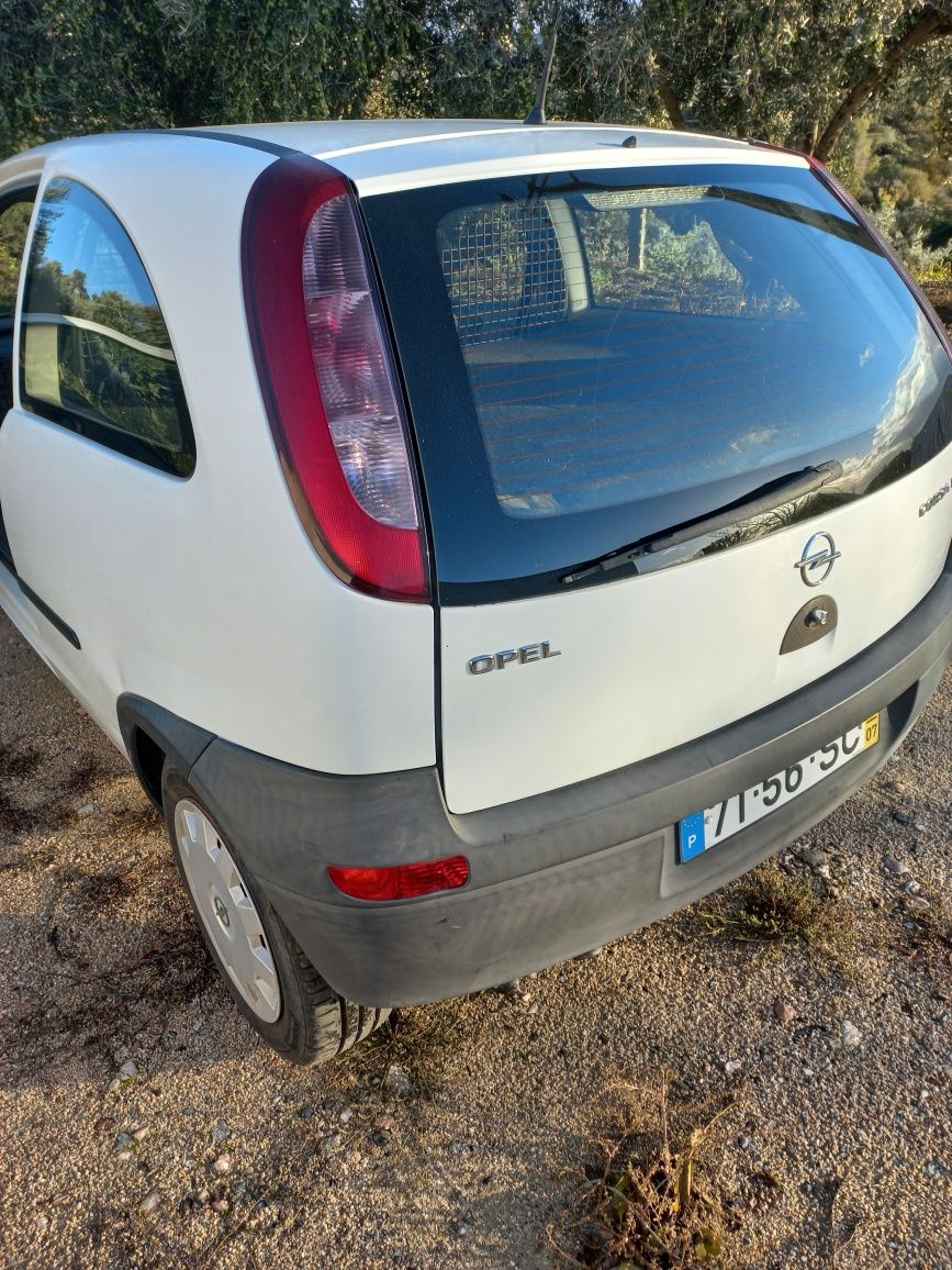 Opel corsa 1.7 DI