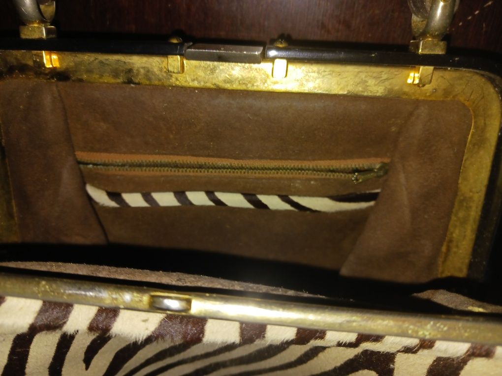 Bolsa zebra ee mulher antiga