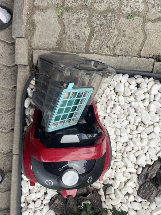 Продам отличный пылесос .Philips