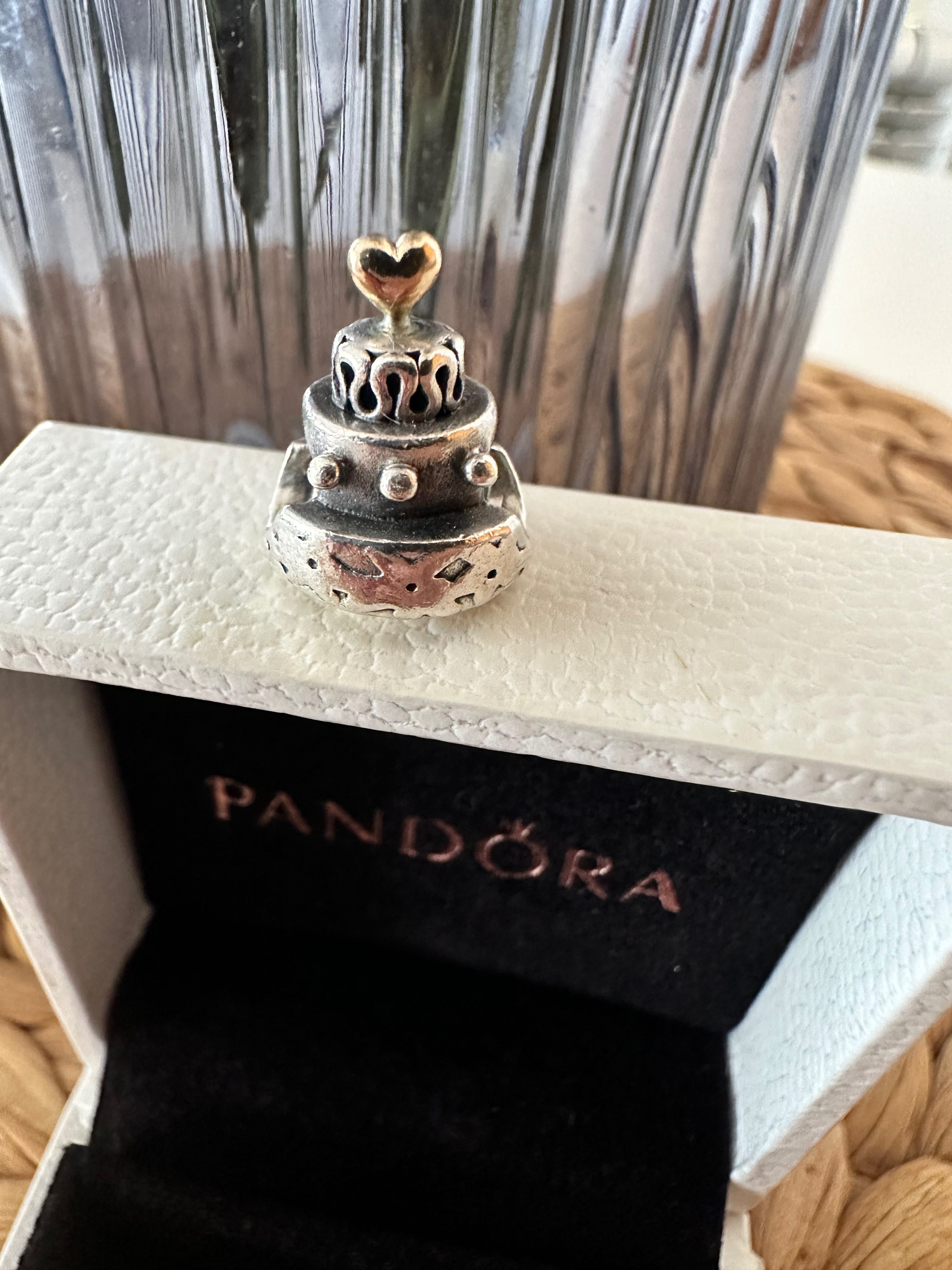 Peças pulseira pandora originais prata e ouro