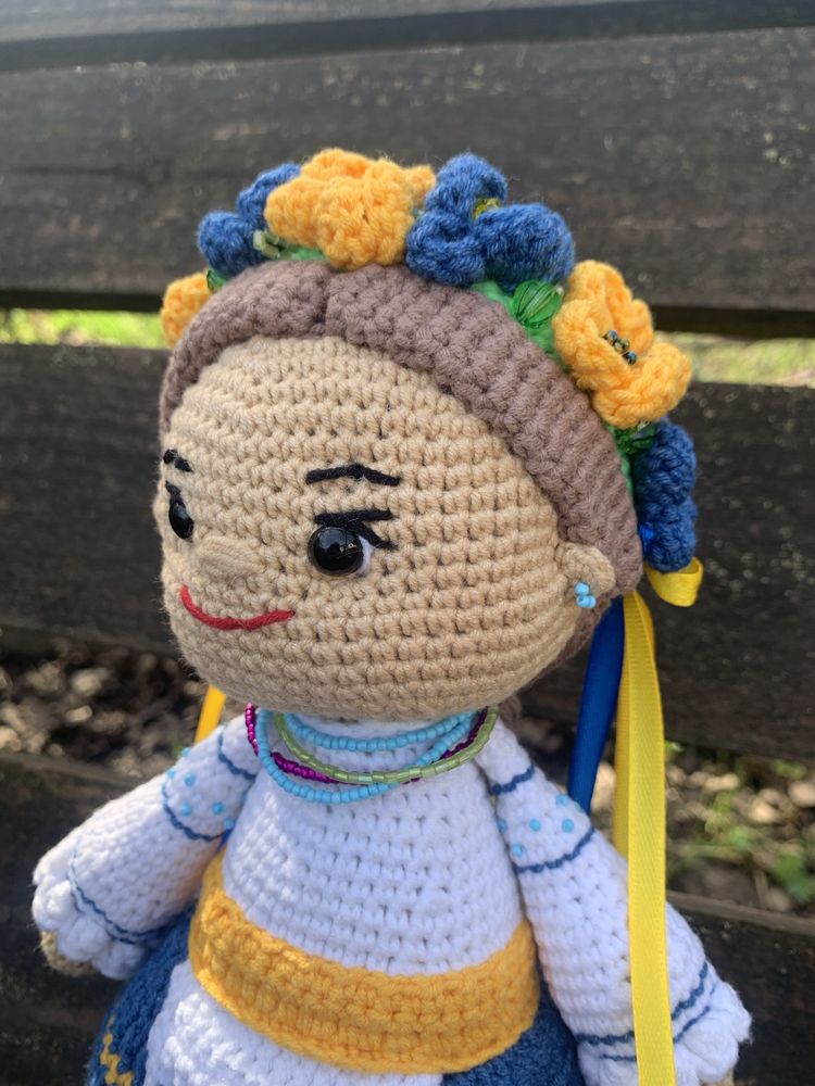 Лялька українка ручної роботи кукла україночка амігурумі