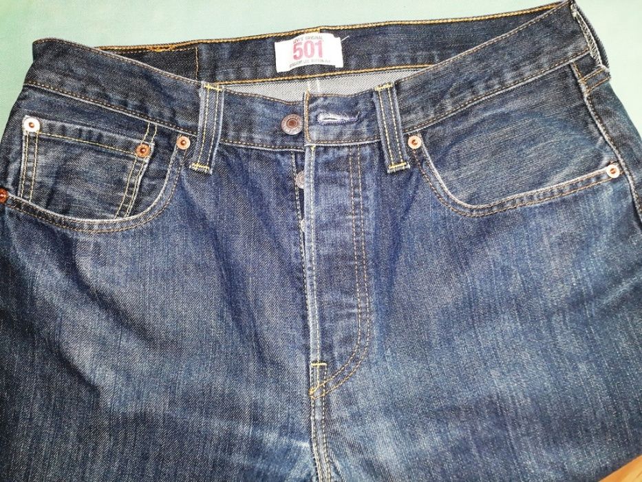 Продам джинсы фирмы "Levis" (Польша).Модель 501
