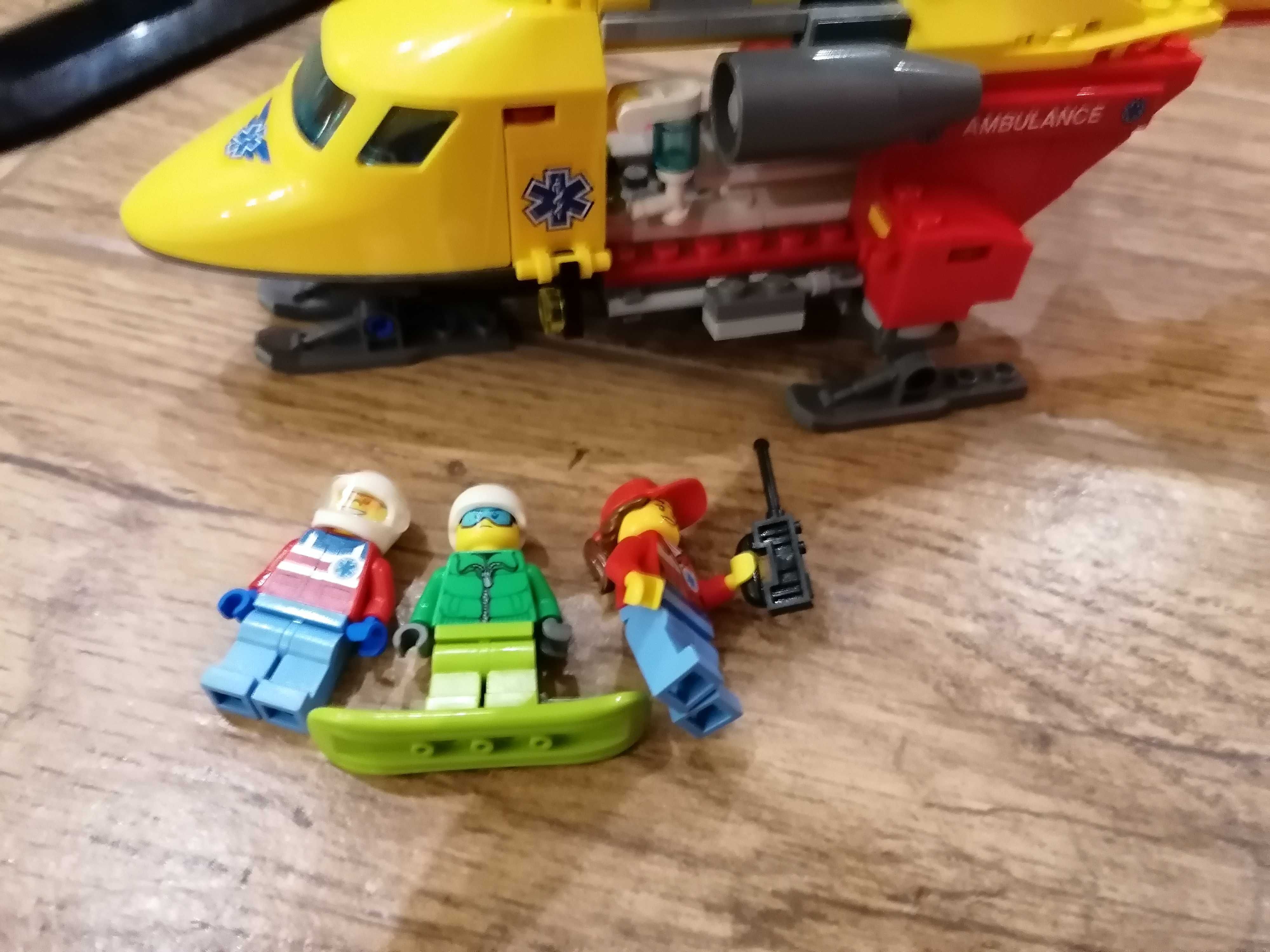 LEGO 60179 City - Helikopter medyczny