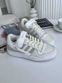 Adidas Forum white