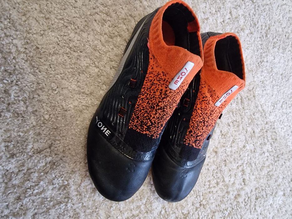 Buty piłkarskie 37 korki PUMA One 18.1 AG skóra profesjonalne