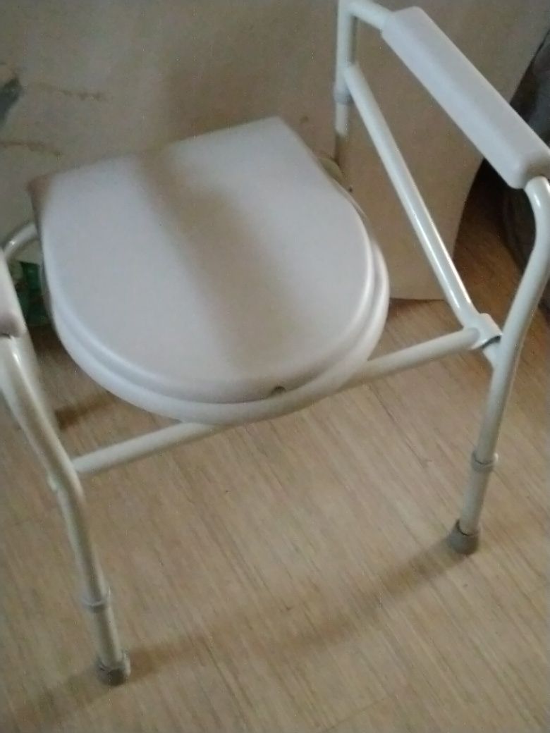 Krzesło toaletowe krzesło toaletowe