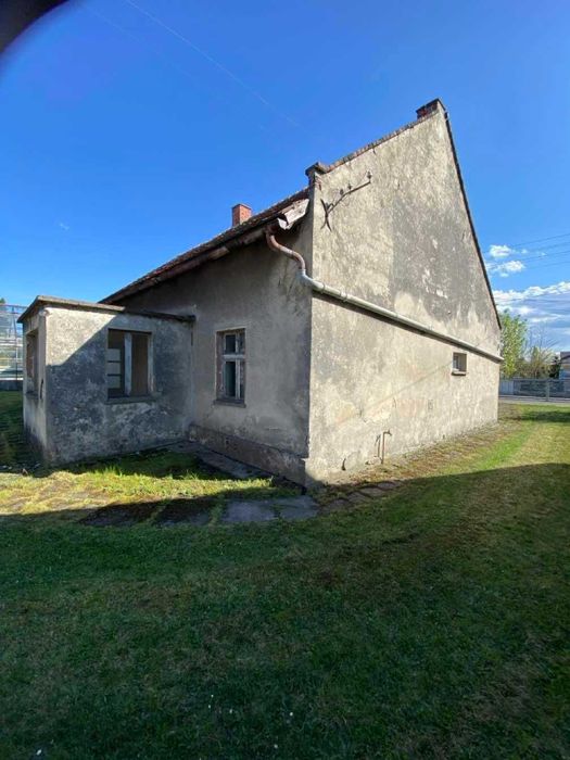 Wynajmę dom do remontu.