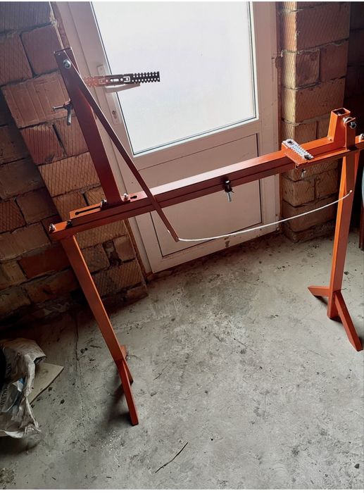 Станок для самостійного пиляння бензопилою або електро