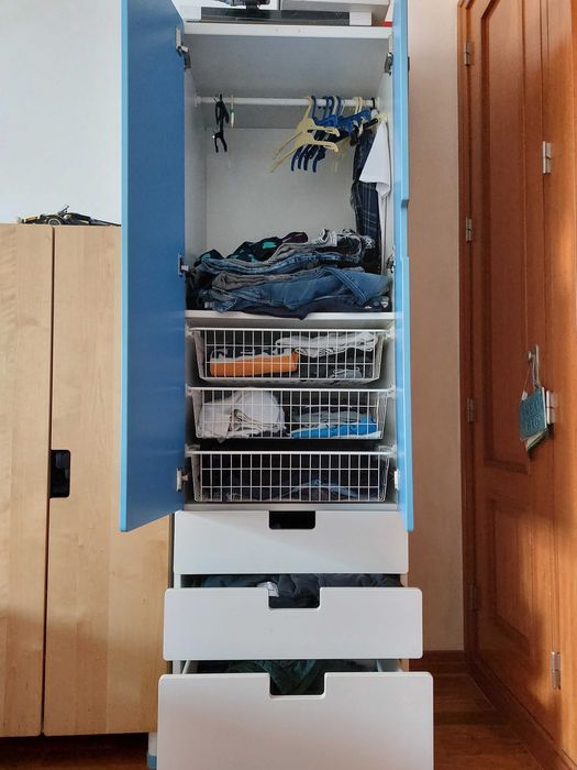 Mobiliário de quarto de jovem