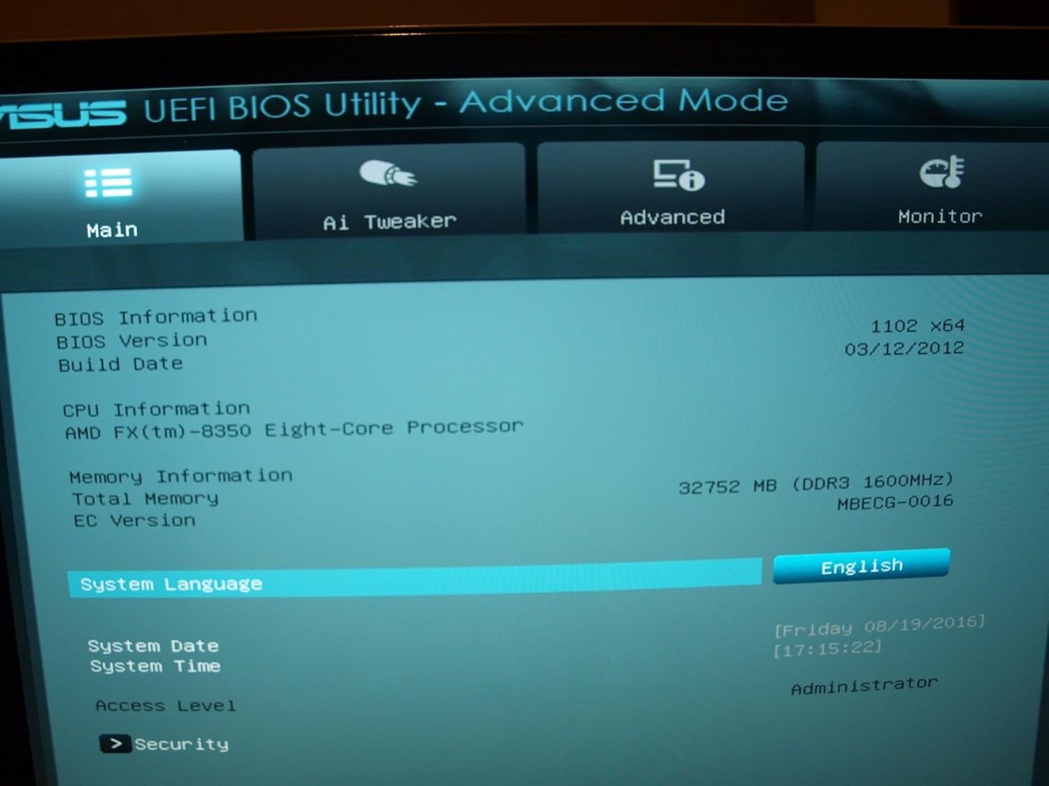 ASUS Sabertooth 990FX