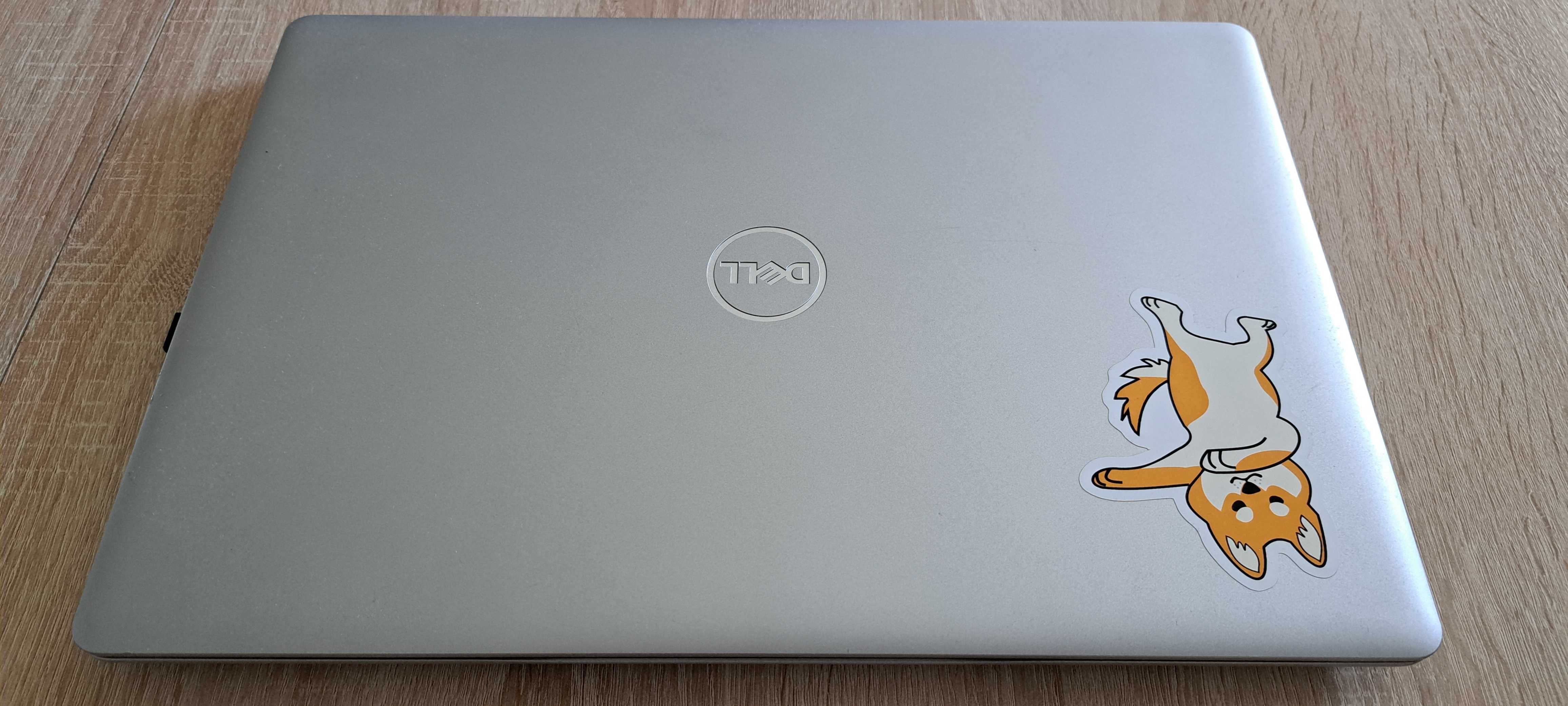 Dell Inspiron 3581 i3-7020U/8GB/240/Win10 R520 srebrny, Radeon 520