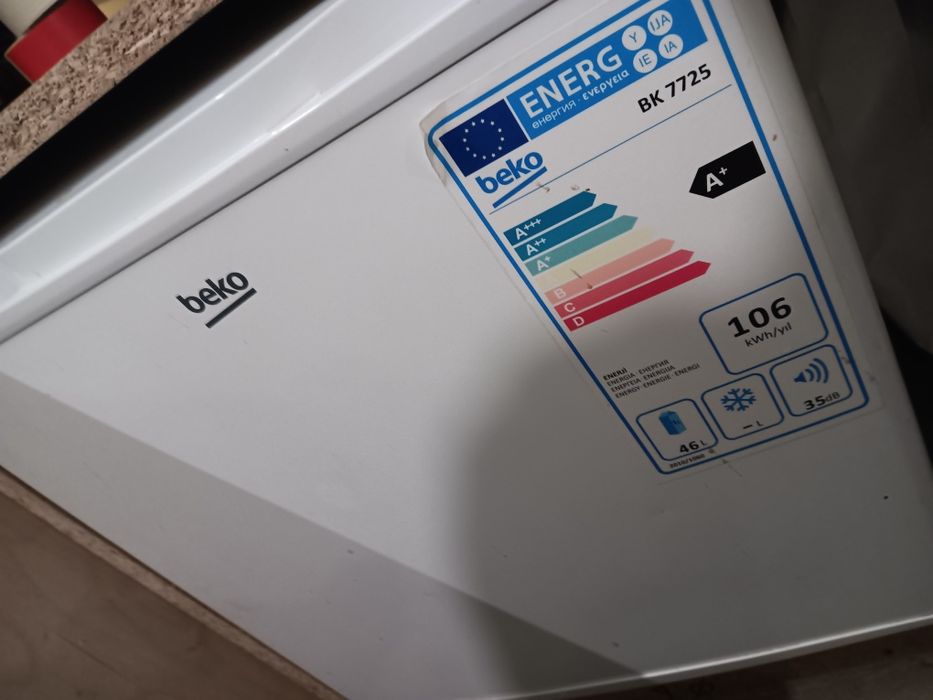 Mała lodówka + mikrofala