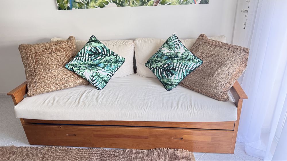 Sofá cama estrutura em pinho