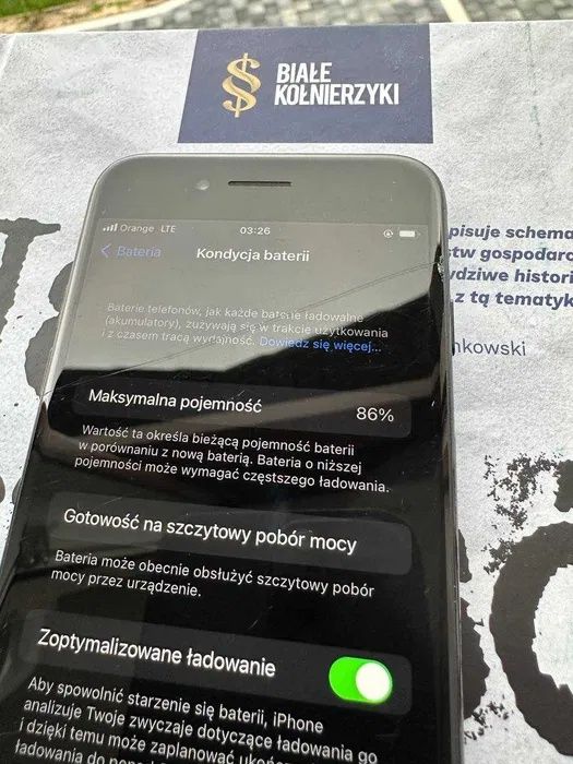 iPhone 7 Jet Black 32GB – Sprawny, lekko pęknięta szybka