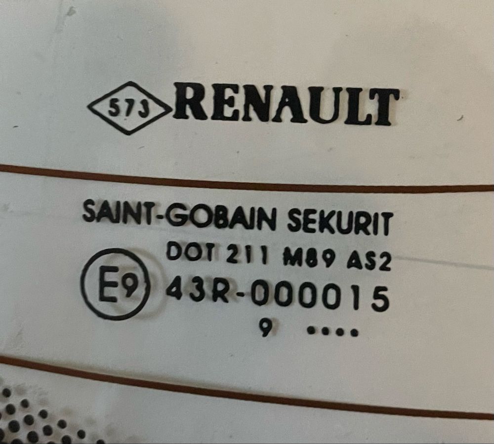 Renault Megane III 08-16 / szyba tylna tył / ORG.