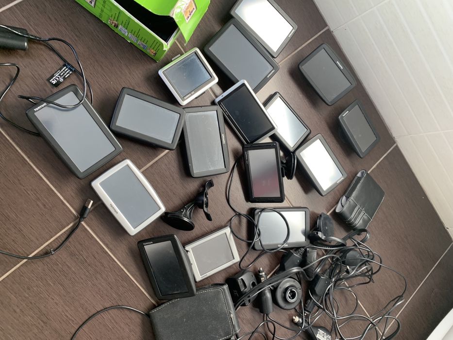 Навигатор Garmin Nuvi 52LM