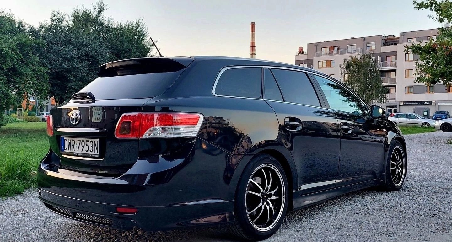 Toyota Avensis 2.0 Combi