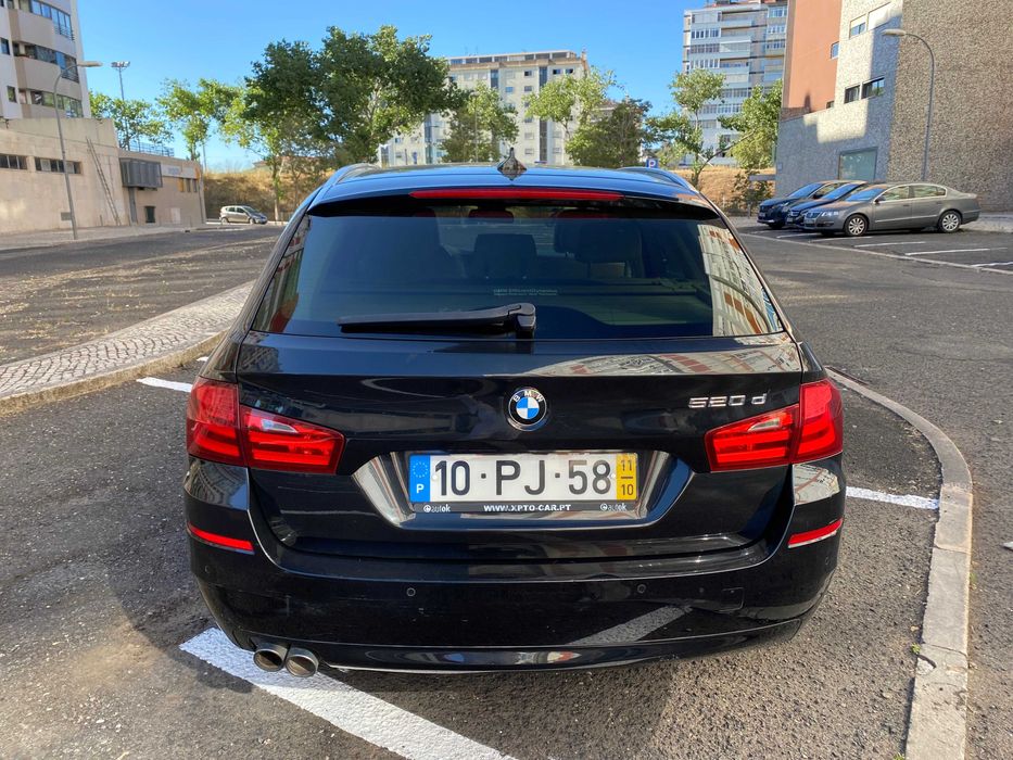 BMW520 Bem Estimada com Muitos Extras, Inspeção e Revisão até 30/10/26