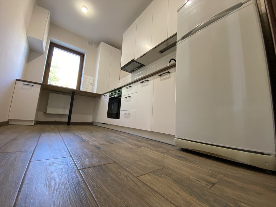 Будинок з двома спальнями в який можна заїхати одразу