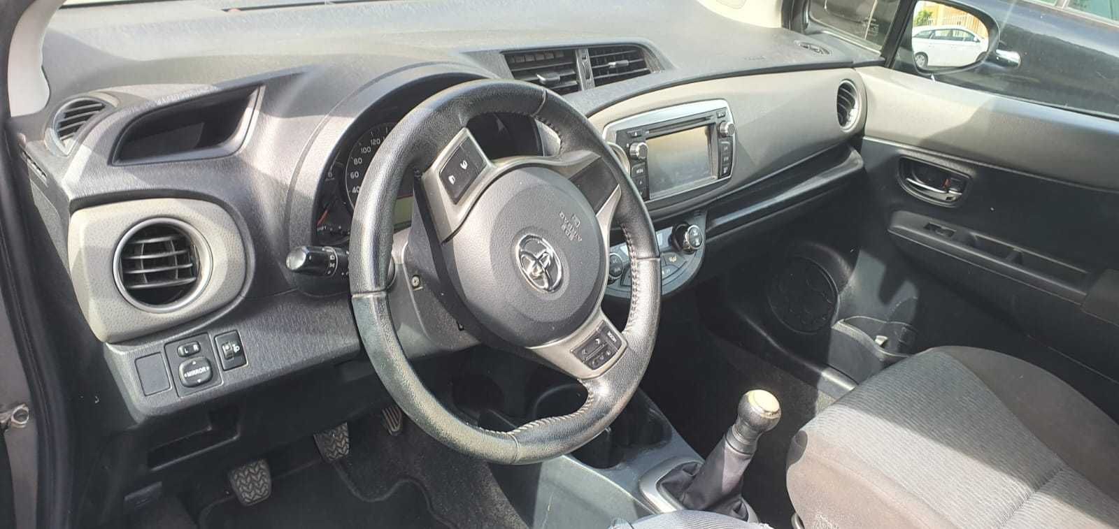 Toyota Yaris 2011