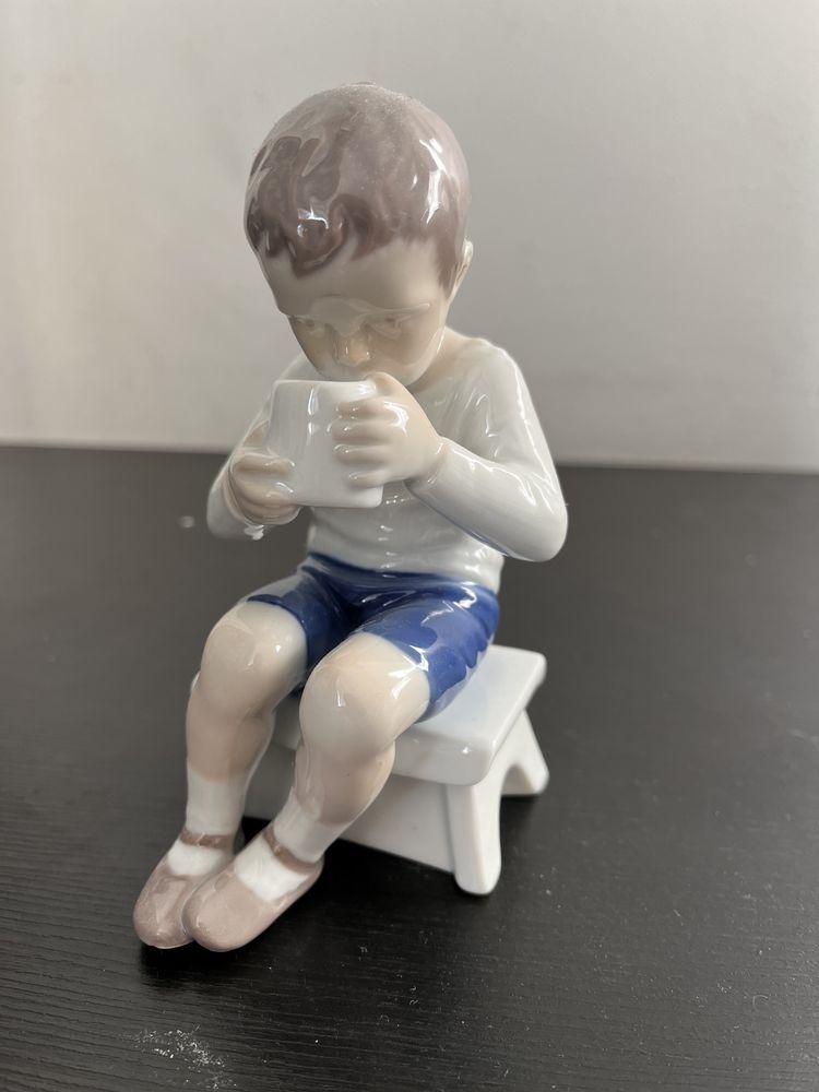 Porcelana , figurka VIKTOR" BING & GRONDAHL