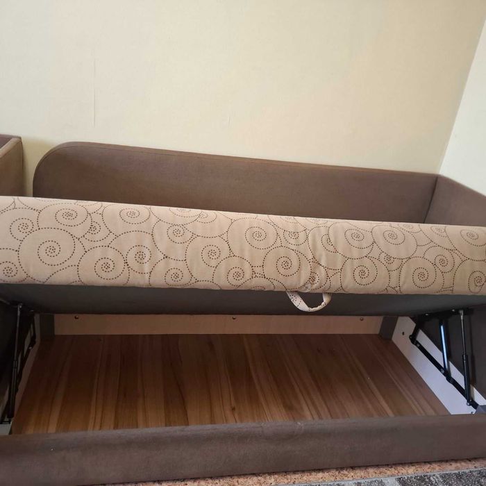 Діван-ліжко кутове з підйомним механизмом (шухлядою)