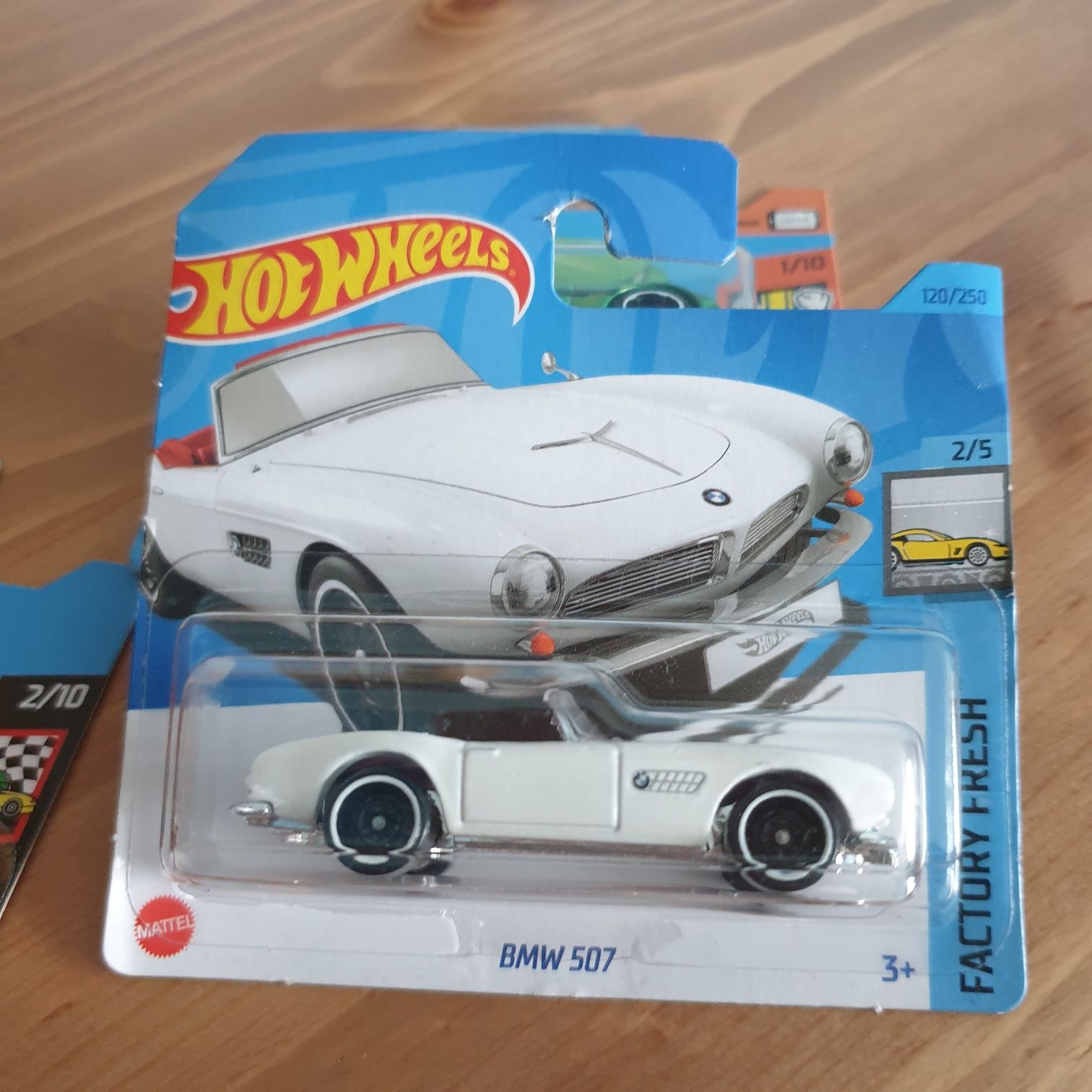 Miniaturas HotWheels Corvette , Camaro, BMW