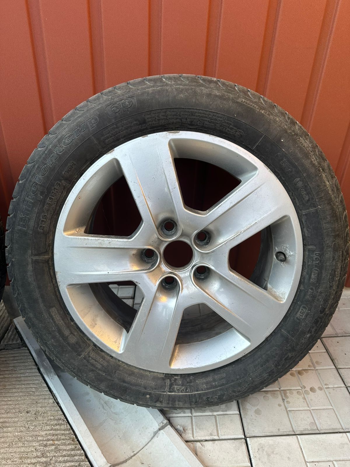 Диски з резиною 205/60 r16