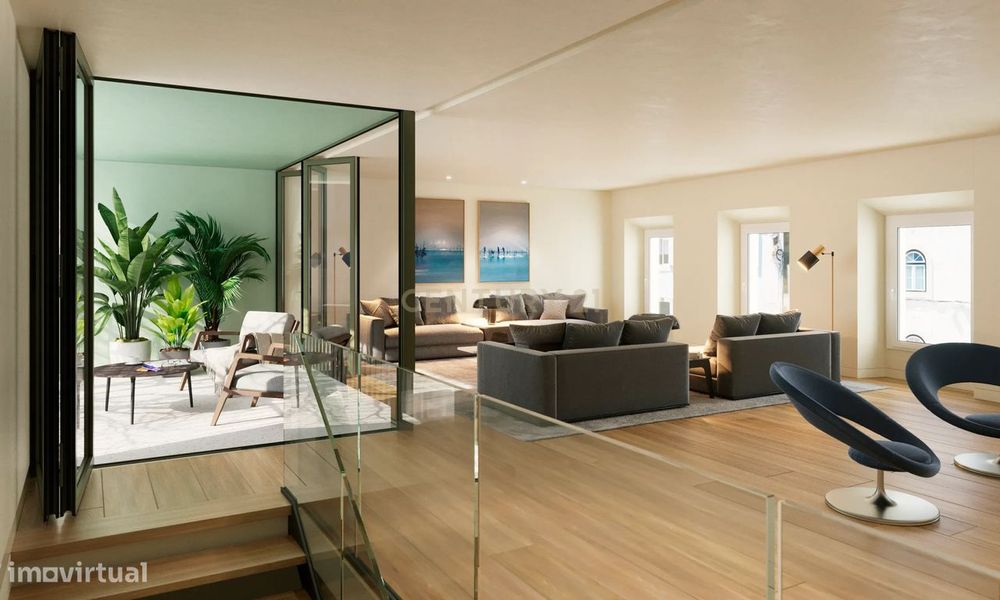 Moradia de Luxo com Projecto Aprovado em Localização Prime Junto ao Ja