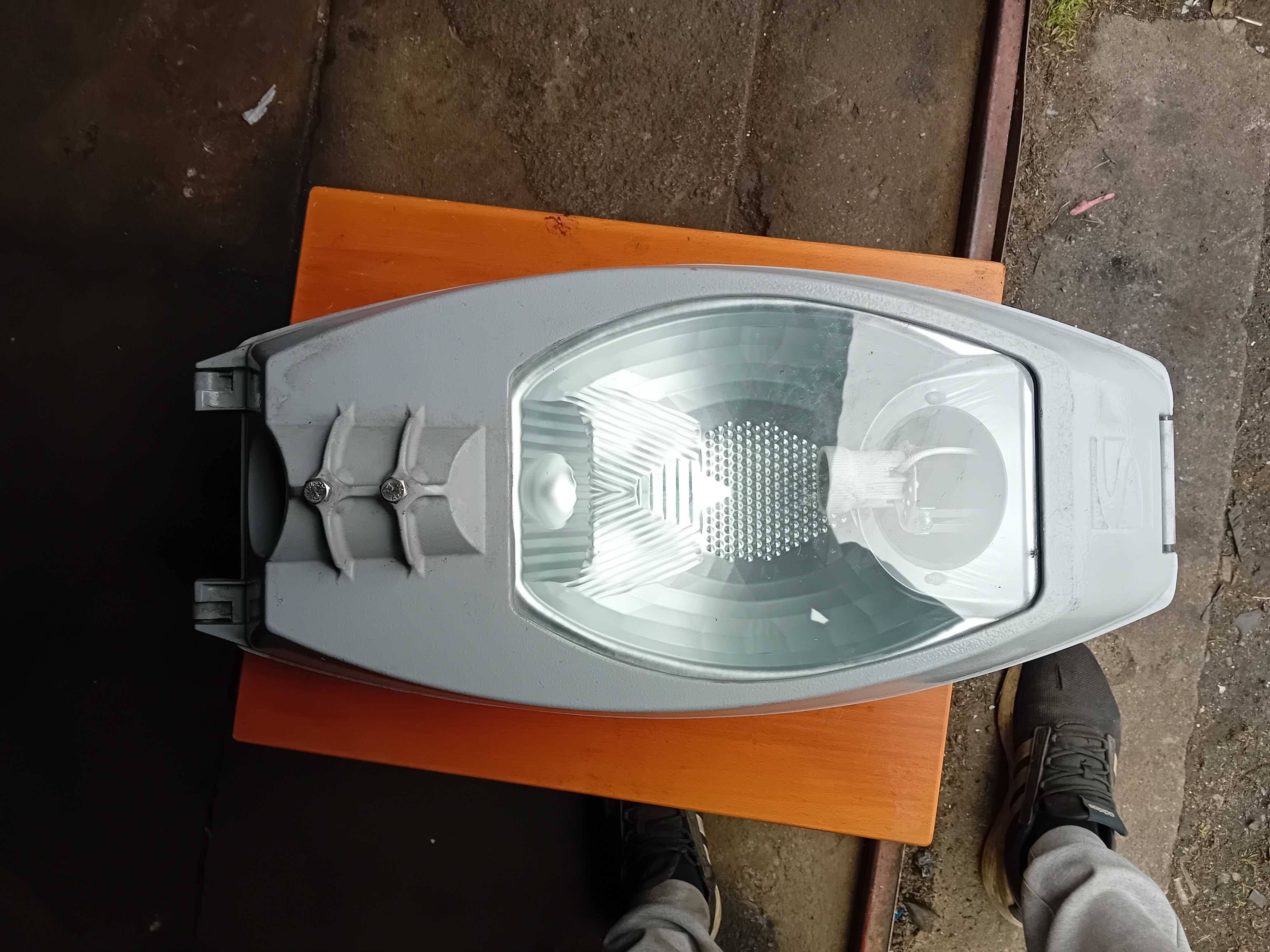 Lampa drogowa typu Ambar 70 W