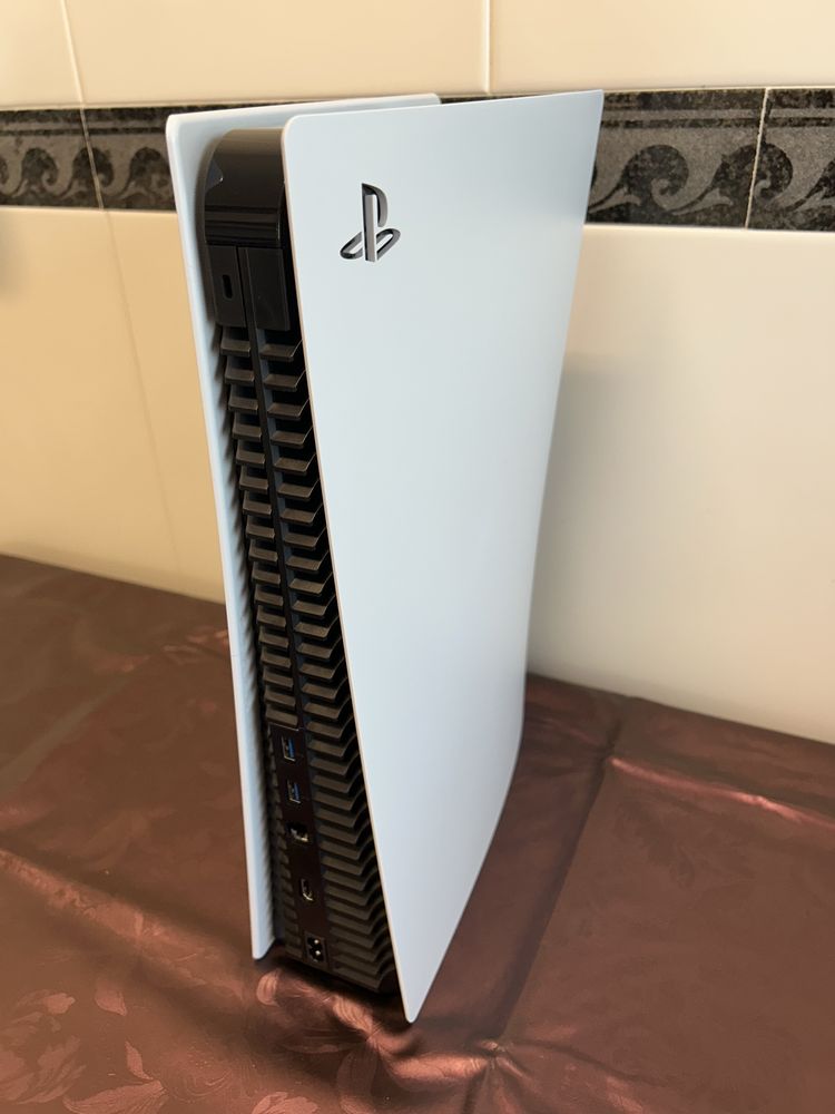 Consola PlayStation 5 ( 825 GB )