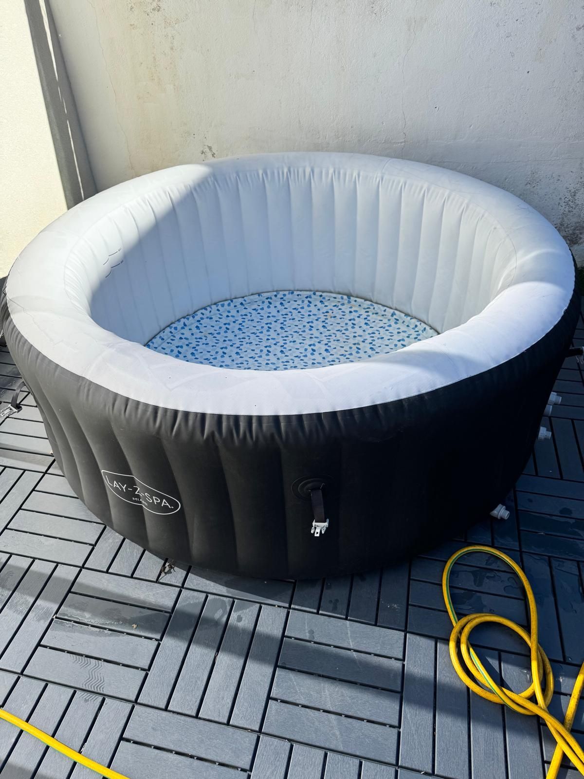 BESTWAY Spa Jacuzzi