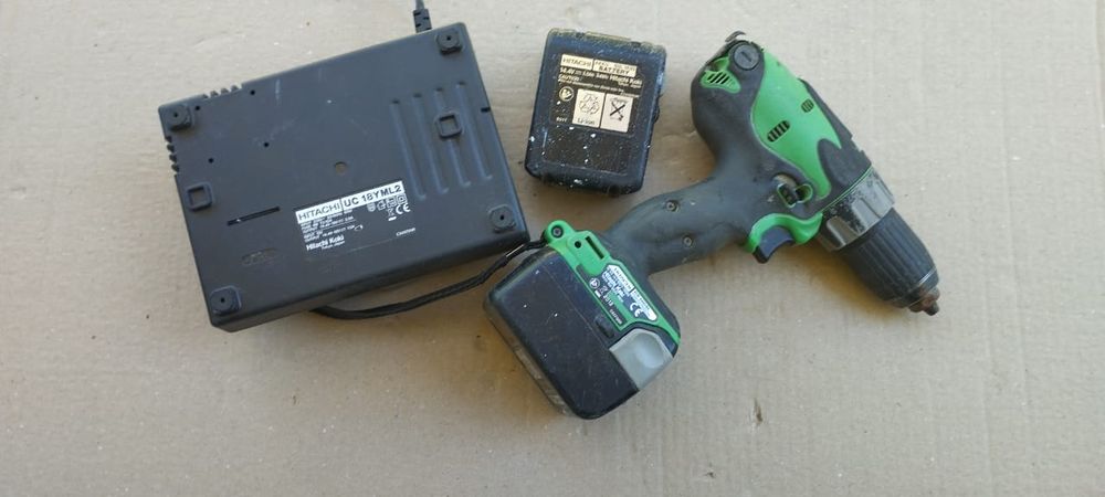 Шуруповерт Hitachi DS18DSL