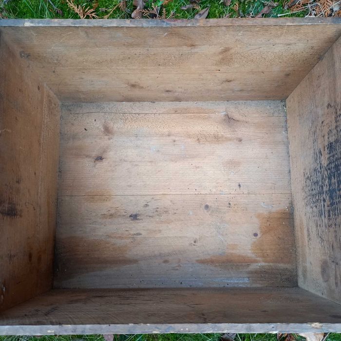 Oryginalna stara drewniana skrzynka JOHN HAIG'S WHISKY