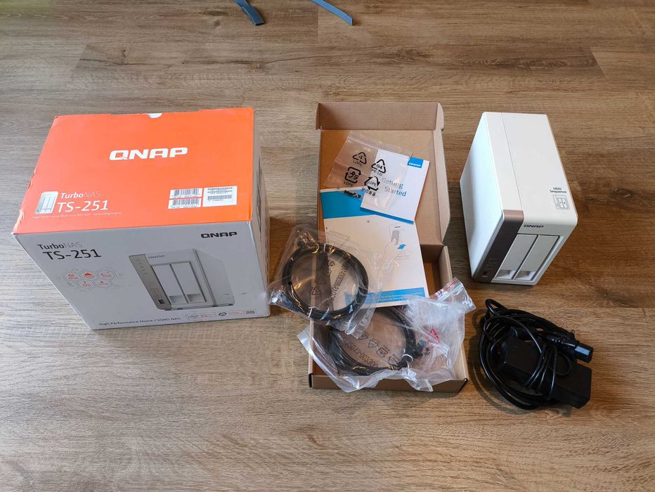 Uszkodzony serwer TurboNAS TS-251