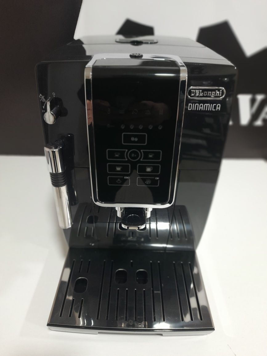 Кофемашина Delonghi Dinamica