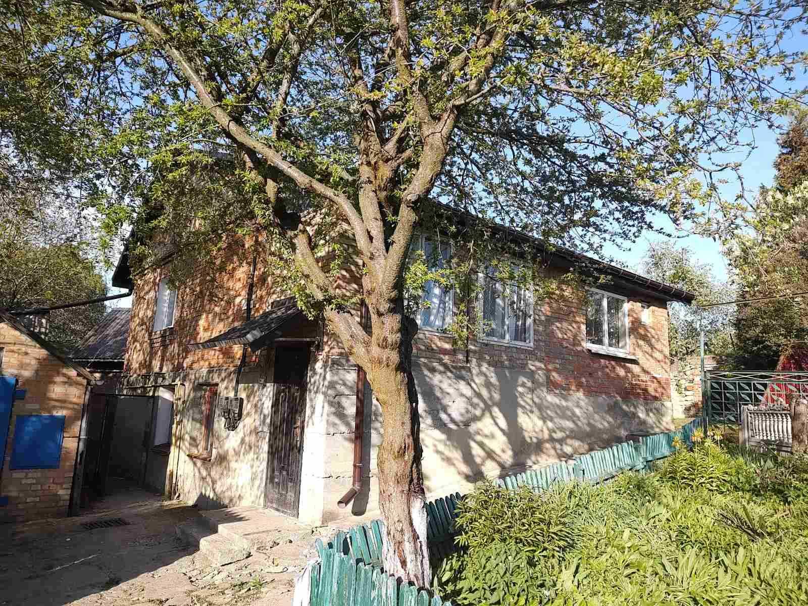 Продається чудовий хазяйський будинок в селі Здовбиця
