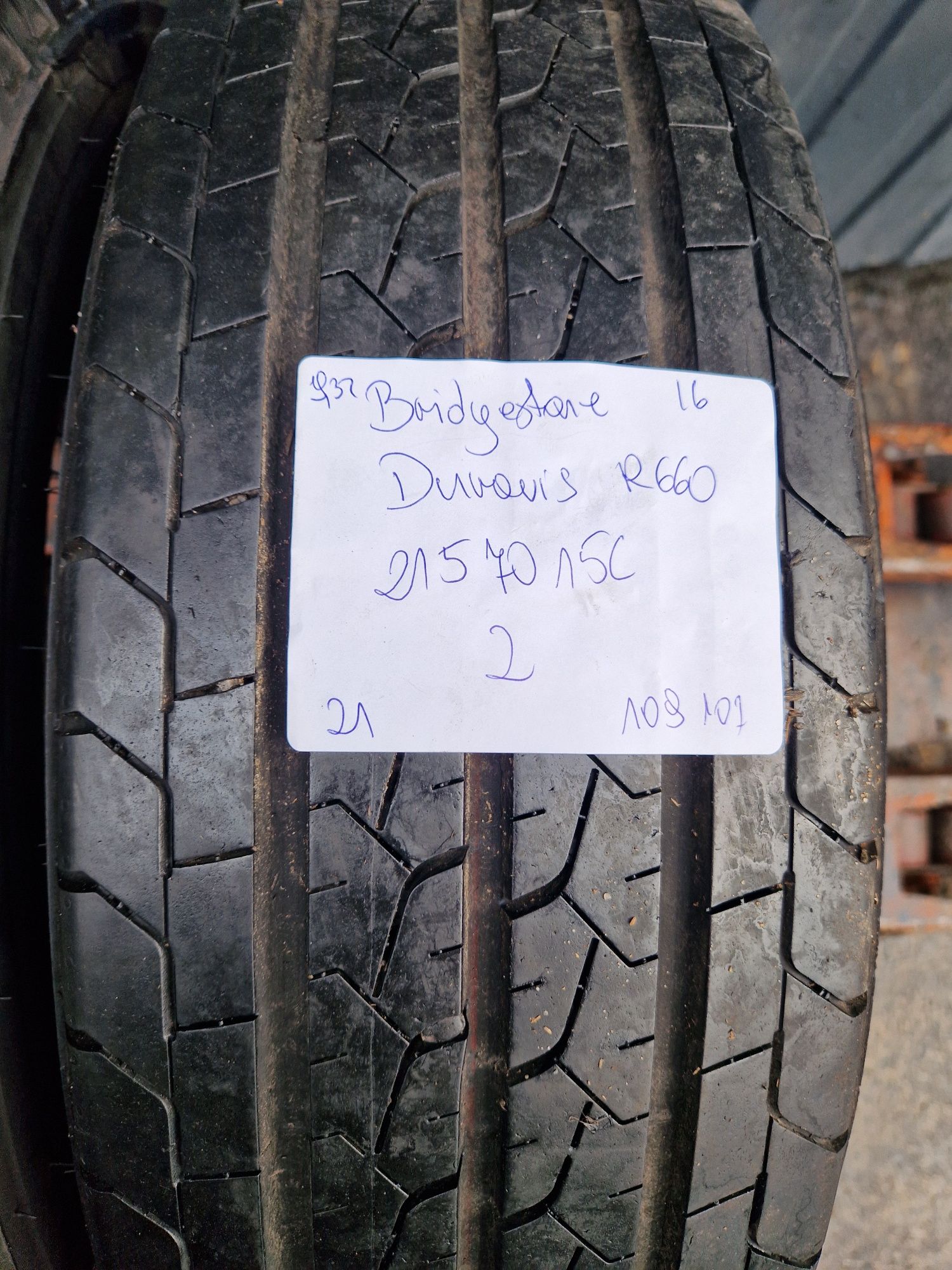 215/70/15C 215/70R15C Bridgestone 2021 lato