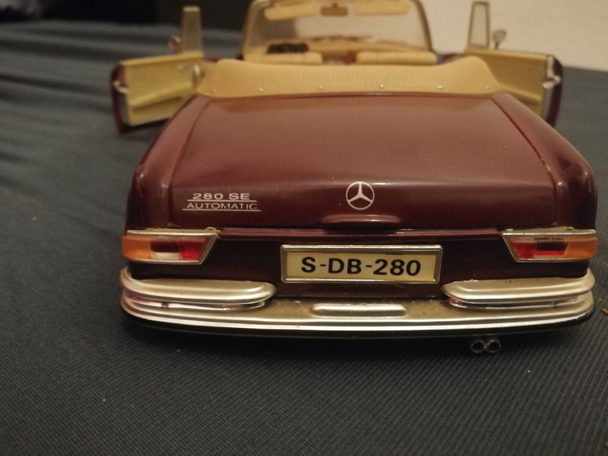 Mercedes 280 se  1966 rok