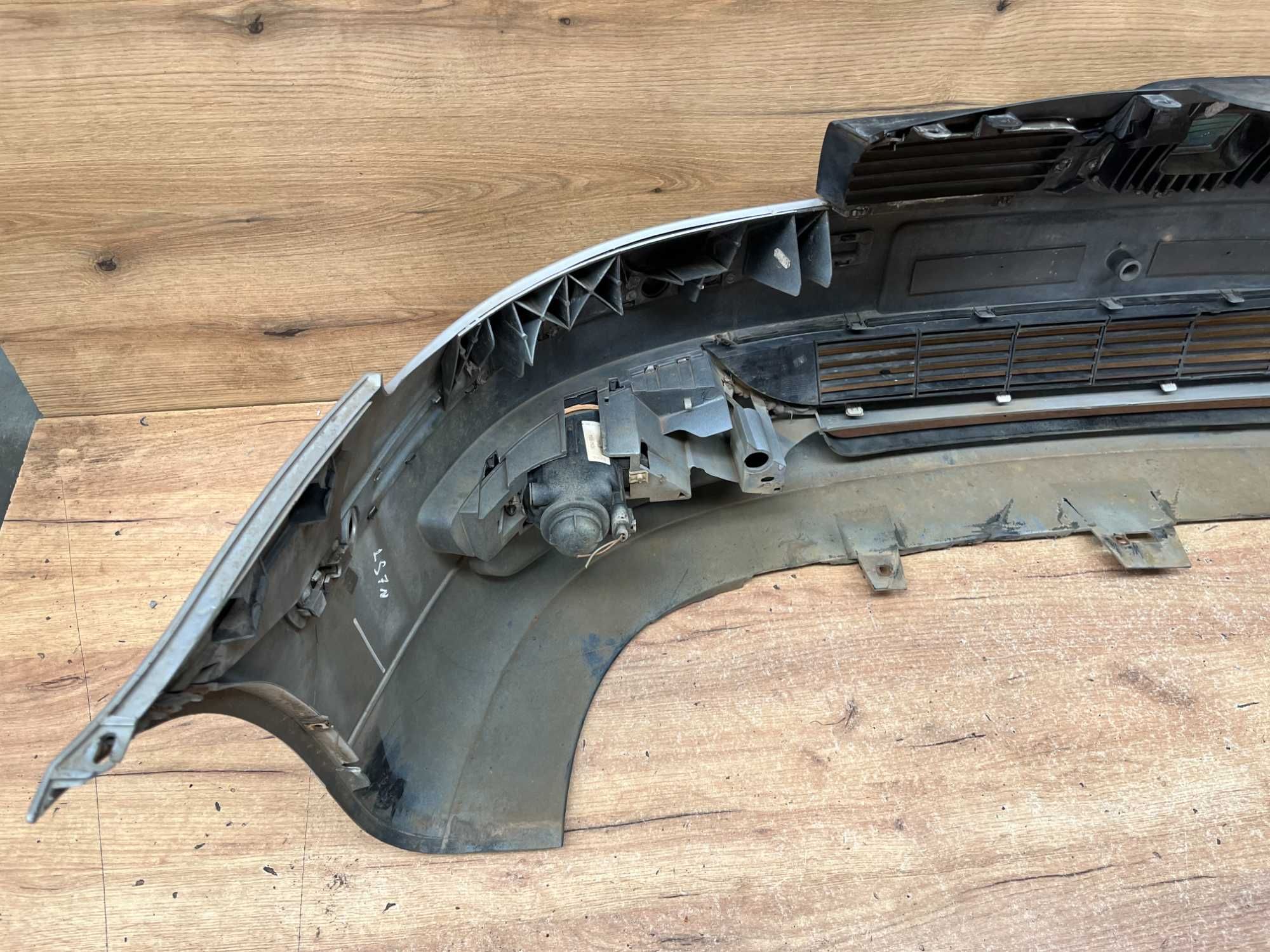 Zderzak przedni Seat Leon 1 kolor ls7n