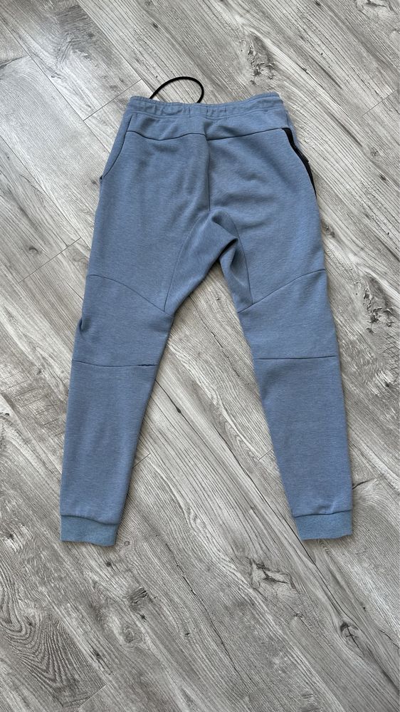 Костюм NIKE Tech Fleece