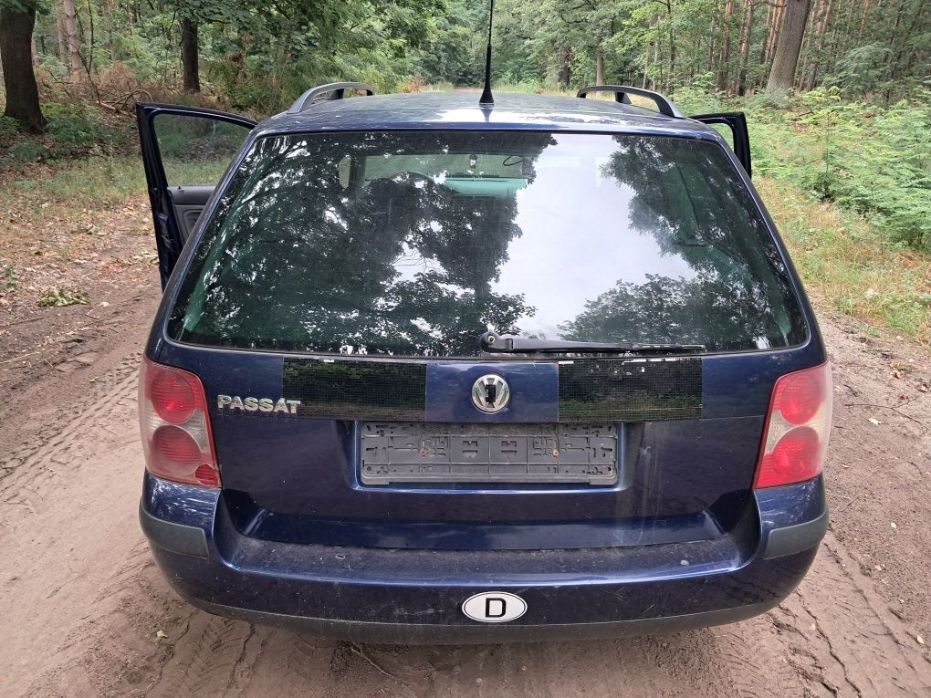 VW Passat B5 1.6 2004r sprowadzony