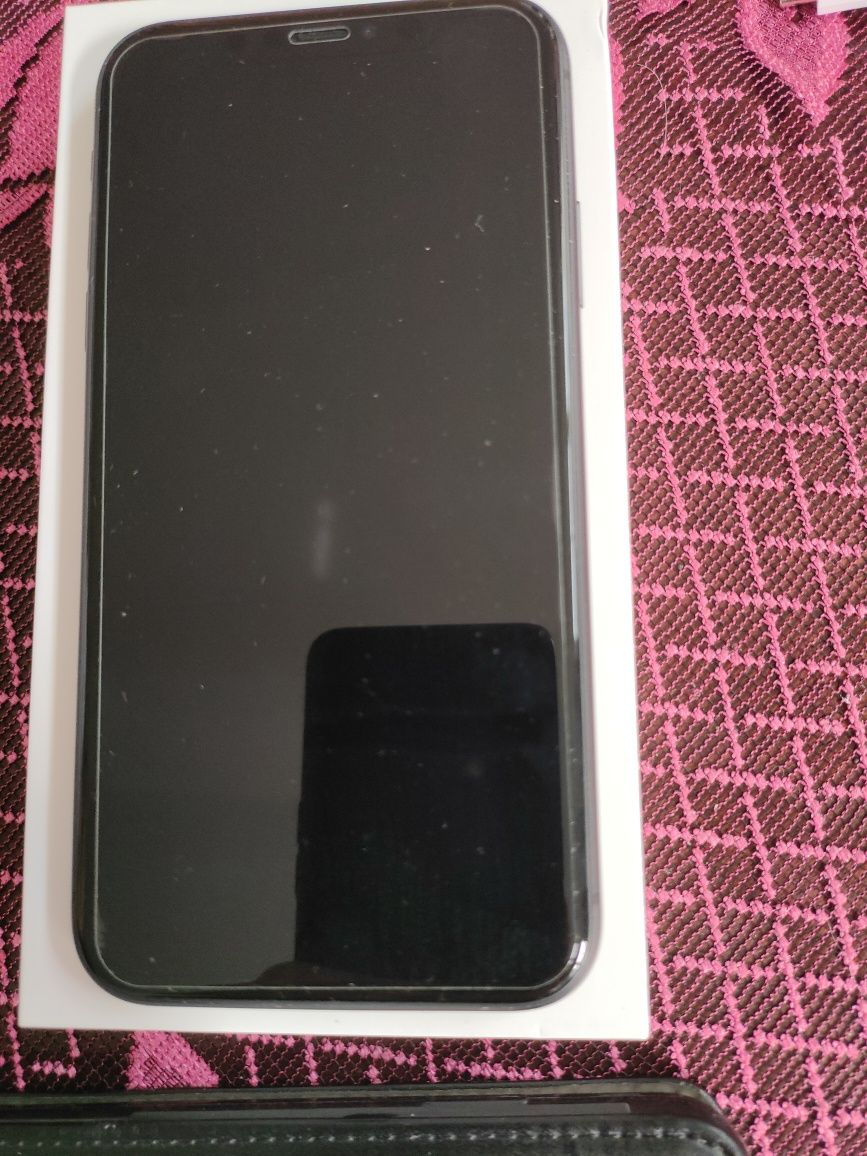 Sprzedam iPhone 11 64Gb